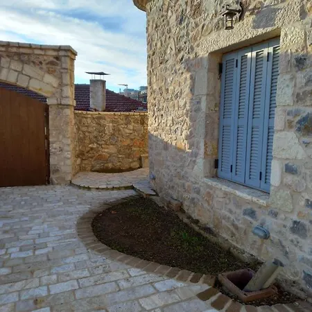 Amelie Holiday home Levidhion